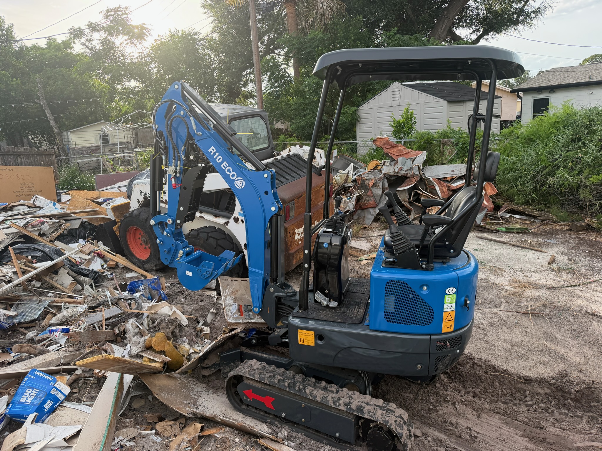 Rippa R10 mini excavator